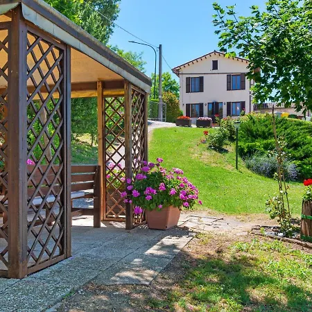 Flat With Swimming Pool Garden Bbq And Parking Διαμέρισμα